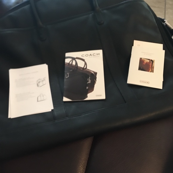 AUTHENTIC COACH LEATHER GARMENT BAG - Picture 3 of 3